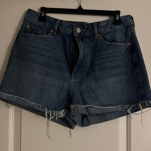 Garage Denim Shorts Size 9. Great quality